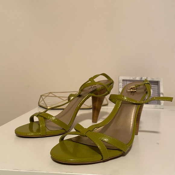 Y2K GREEN HEELS - Picture 2 of 7